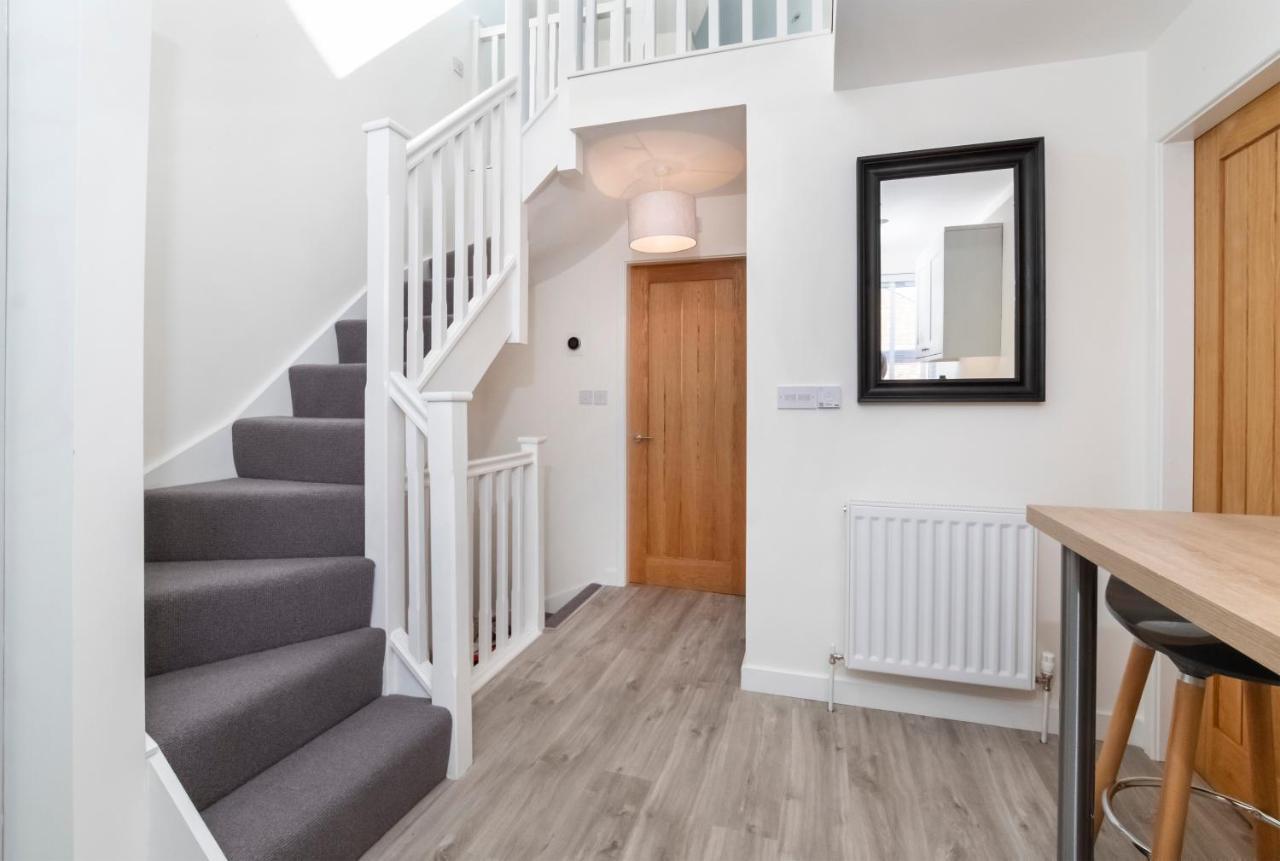 Livingstone Street Apartments With Free Parking York Luaran gambar